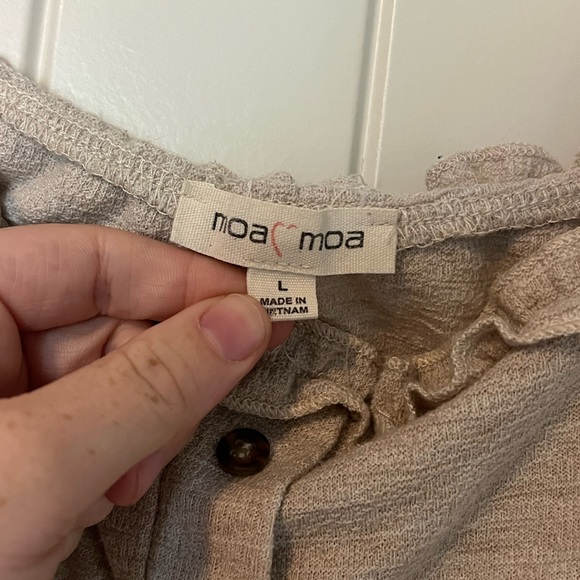 Tan crop scrunch tie top - Picture 4 of 4